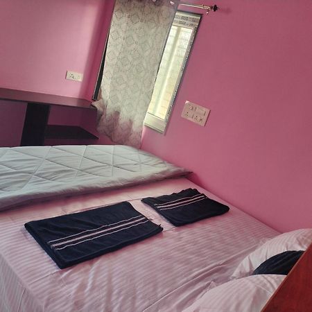Supritha Homestay Hampi Buitenkant foto