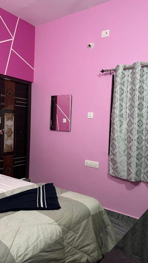 Supritha Homestay Hampi Buitenkant foto